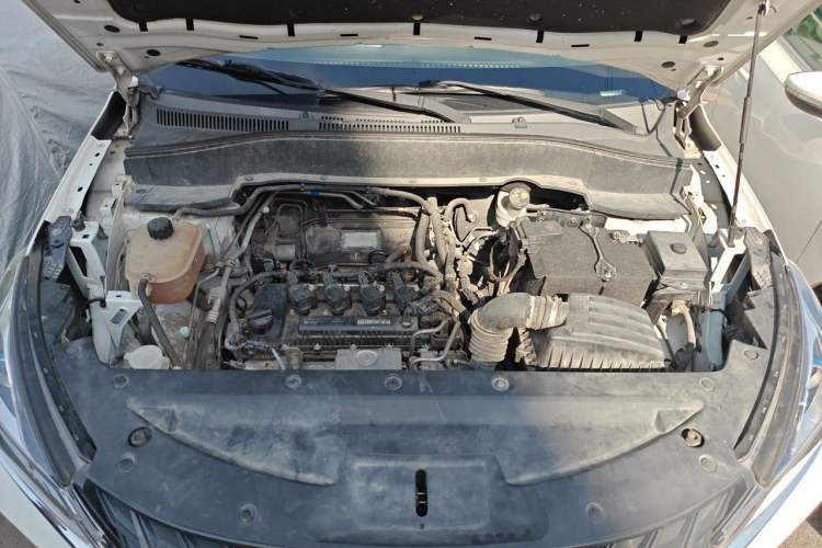 Used Dongfeng Fengon 500 2022 1.5T Manual Enjoyment Model Engine Bay