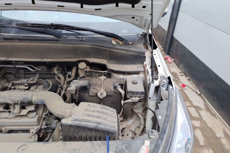 Used Dongfeng Fengon 500 2022 1.5L CVT Enjoyment Version Engine Bay Left