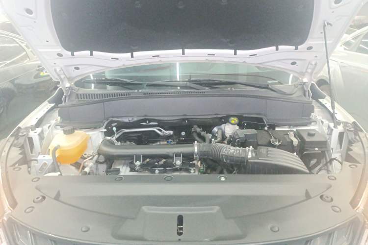 Used Dongfeng Fengon 500 2022 1.5L CVT Enjoyment Version Engine Bay