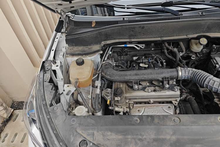 Used Dongfeng Fengon 500 2022 1.5L CVT Enjoyment Version Engine Bay Right