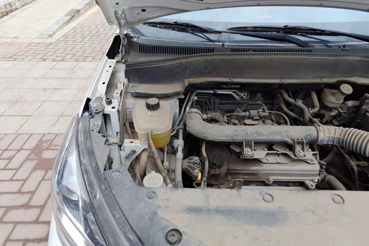 Used Dongfeng Fengon 500 2022 1.5L CVT Enjoyment Version Engine Bay Right