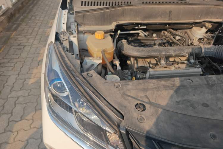 Used Dongfeng Fengon 500 2022 1.5L CVT Enjoyment Version Engine Bay Right
