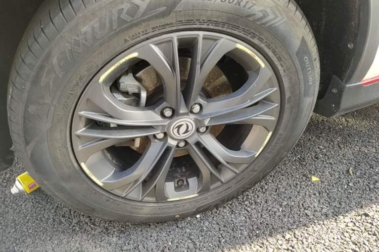 Used Dongfeng Fengon 500 2022 1.5T CVT Comfort Edition Exterior 4