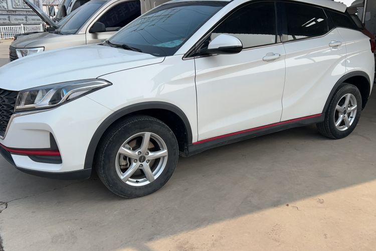 Used Dongfeng Fengon 500 2022 1.5L Manual Enjoyment Model Exterior 5