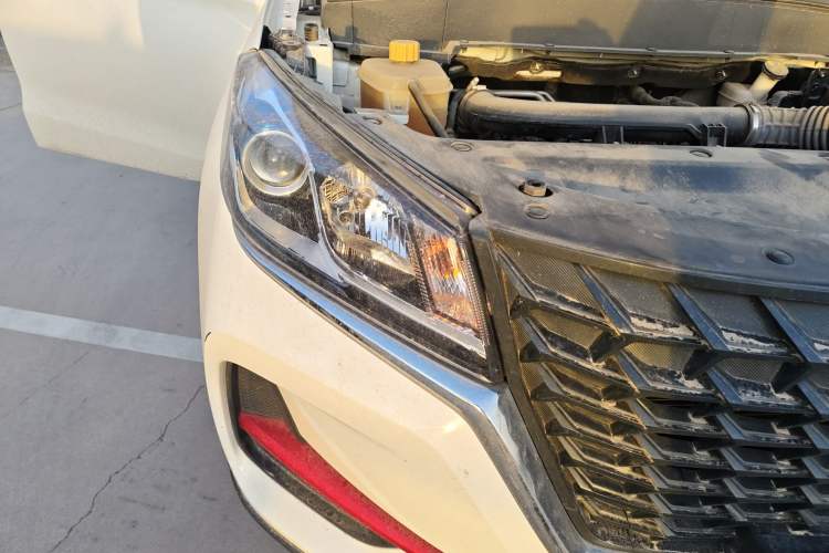 Used Dongfeng Fengon 500 2022 1.5L Manual Enjoyment Model Exterior 6