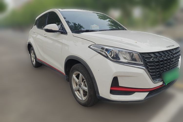 Used Dongfeng Fengon 500 2022 1.5L Manual Enjoyment Model Front Right 45 Deg