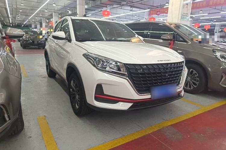 Used Dongfeng Fengon 500 2022 1.5T CVT Comfort Edition Front Right 45 Deg