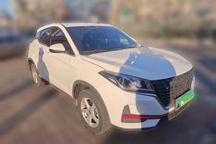 Used Dongfeng Fengon 500 2022 1.5L Manual Enjoyment Model Front Right 45 Deg