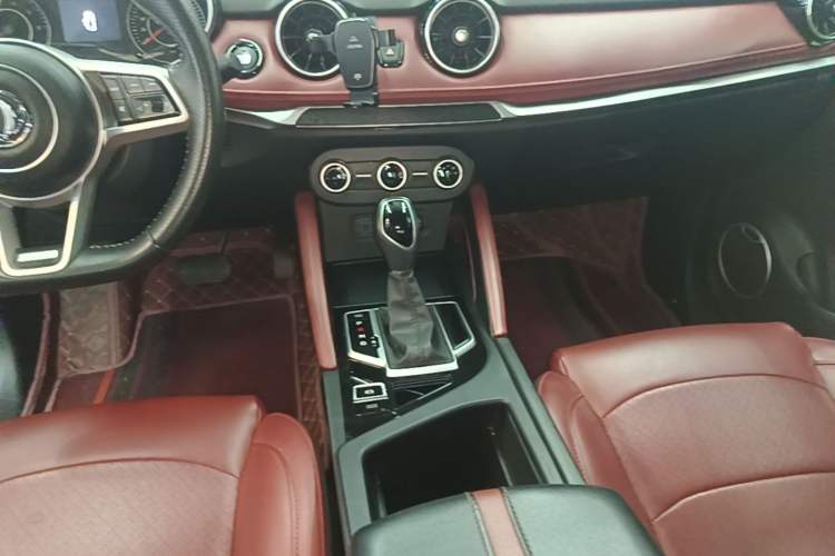 Used Dongfeng Fengon 500 2022 1.5T CVT Comfort Edition Gear Lever