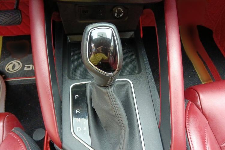 Used Dongfeng Fengon 500 2022 1.5L CVT Enjoyment Version Gear Lever