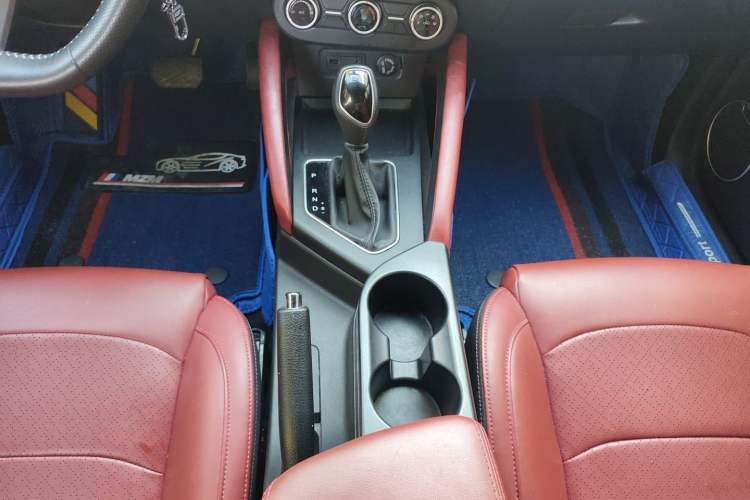 Used Dongfeng Fengon 500 2022 1.5L CVT Enjoyment Version Gear Lever