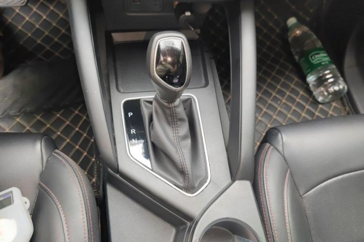 Used Dongfeng Fengon 500 2022 1.5L CVT Enjoyment Version Gear Lever