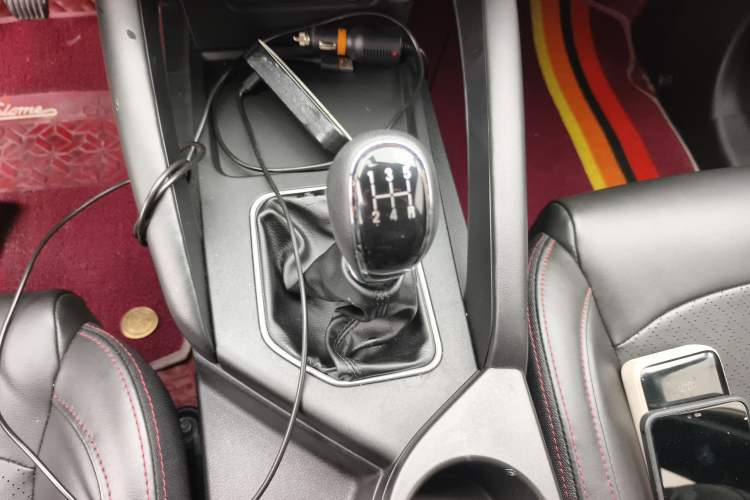 Used Dongfeng Fengon 500 2022 1.5L Manual Enjoyment Model Gear Lever
