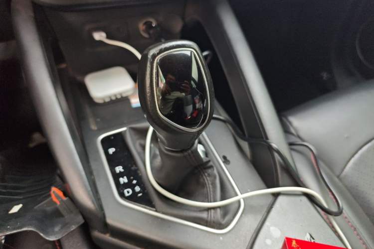 Used Dongfeng Fengon 500 2022 1.5L CVT Enjoyment Version Gear Lever