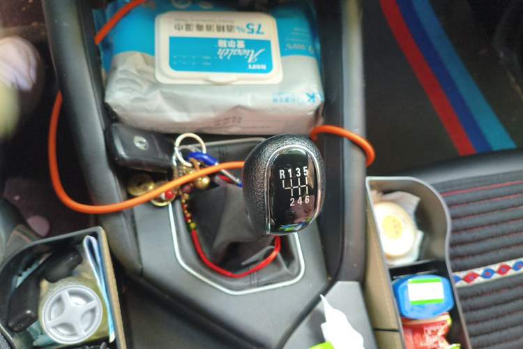 Used Dongfeng Fengon 500 2022 1.5T Manual Enjoyment Model Gear Lever