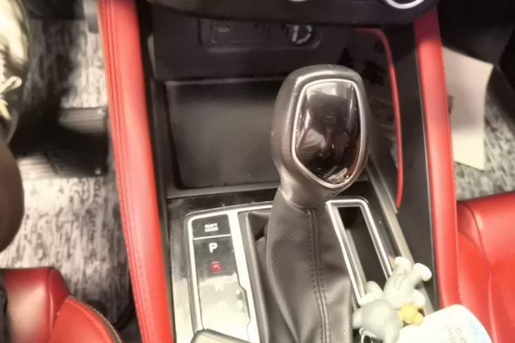 Used Dongfeng Fengon 500 2022 1.5T CVT Comfort Edition Gear Lever