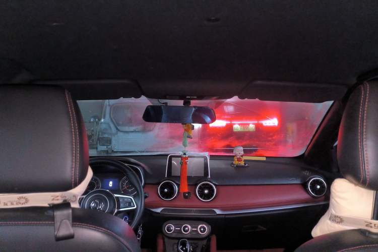 Used Dongfeng Fengon 500 2022 1.5L CVT Enjoyment Version Headliner