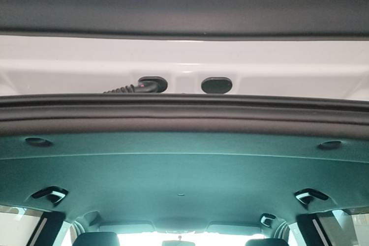 Used Dongfeng Fengon 500 2022 1.5L Manual Enjoyment Model Headliner