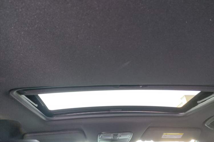 Used Dongfeng Fengon 500 2022 1.5T Manual Enjoyment Model Headliner