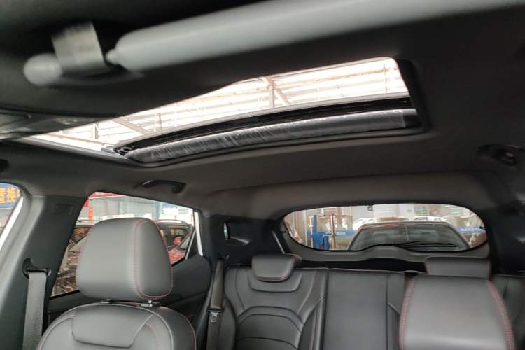 Used Dongfeng Fengon 500 2022 1.5T CVT Comfort Edition Headliner