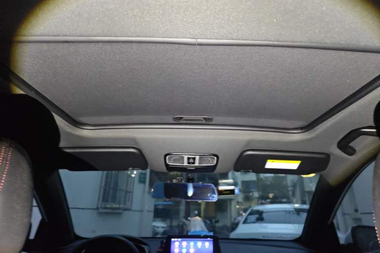 Used Dongfeng Fengon 500 2022 1.5T CVT Comfort Edition Headliner