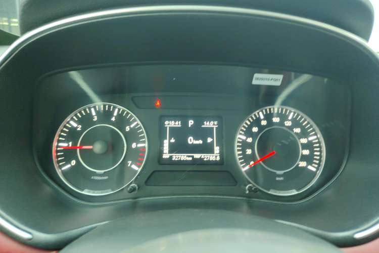 Used Dongfeng Fengon 500 2022 1.5T CVT Comfort Edition Instrument Cluster