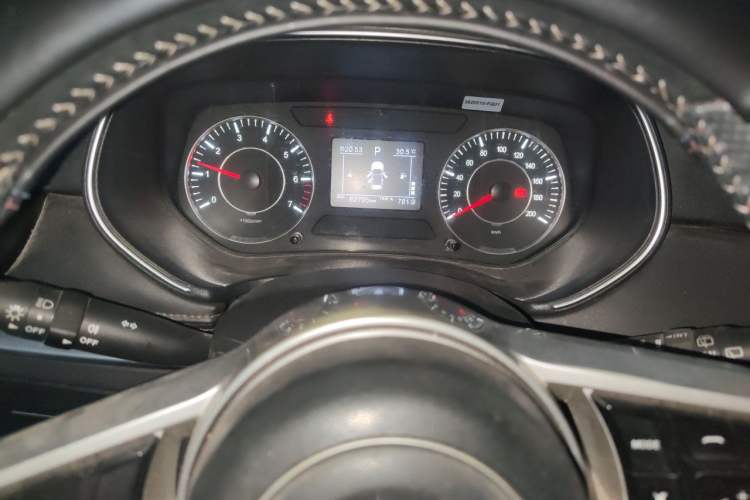 Used Dongfeng Fengon 500 2022 1.5L CVT Enjoyment Version Instrument Cluster