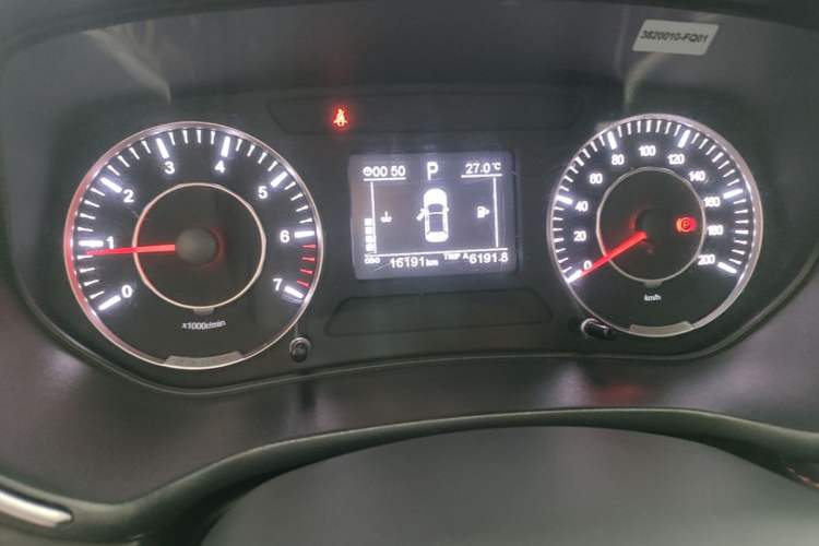 Used Dongfeng Fengon 500 2022 1.5T CVT Comfort Edition Instrument Cluster
