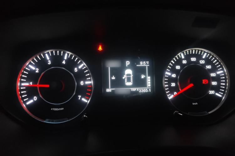Used Dongfeng Fengon 500 2022 1.5T CVT Comfort Edition Instrument Cluster