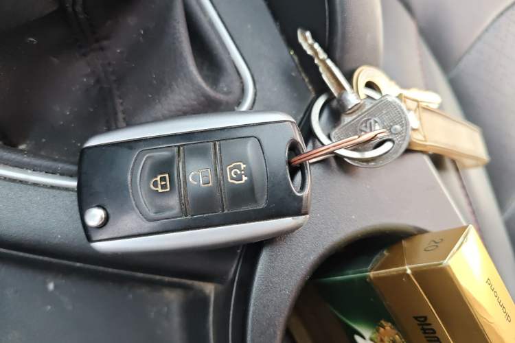 Used Dongfeng Fengon 500 2022 1.5L Manual Enjoyment Model Interior 1