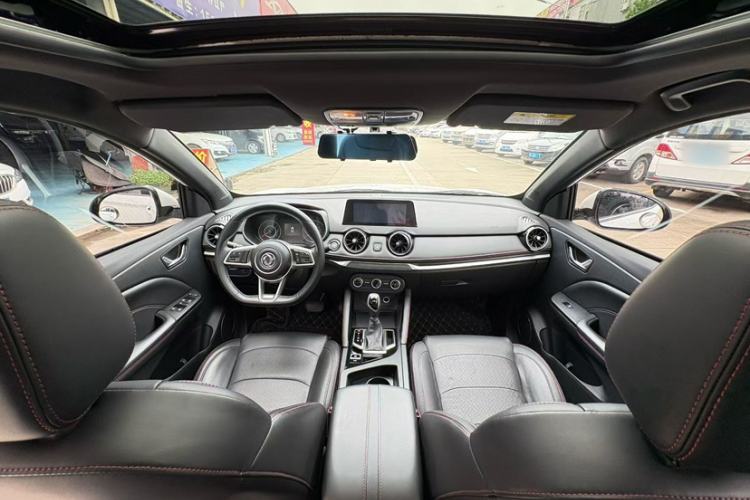 Used Dongfeng Fengon 500 2022 1.5T CVT Comfort Edition Interior 1