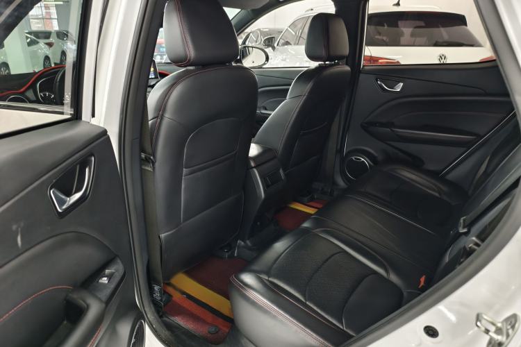 Used Dongfeng Fengon 500 2022 1.5L CVT Enjoyment Version Interior 2