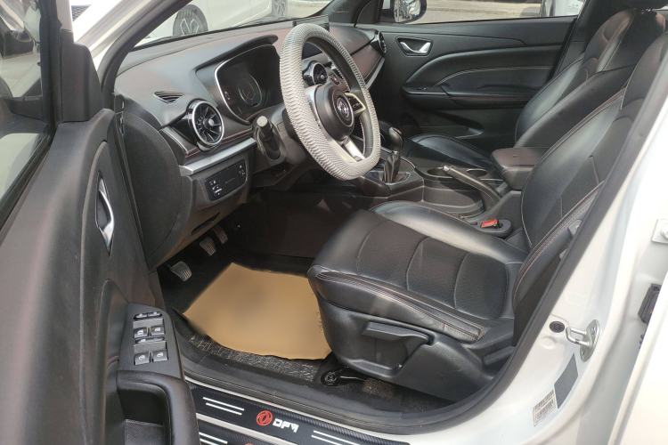 Used Dongfeng Fengon 500 2022 1.5L Manual Enjoyment Model Interior 2