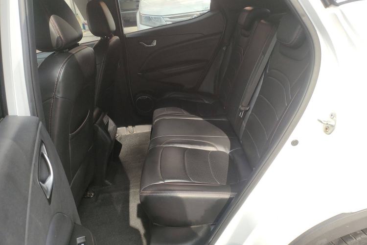 Used Dongfeng Fengon 500 2022 1.5L Manual Enjoyment Model Interior 3