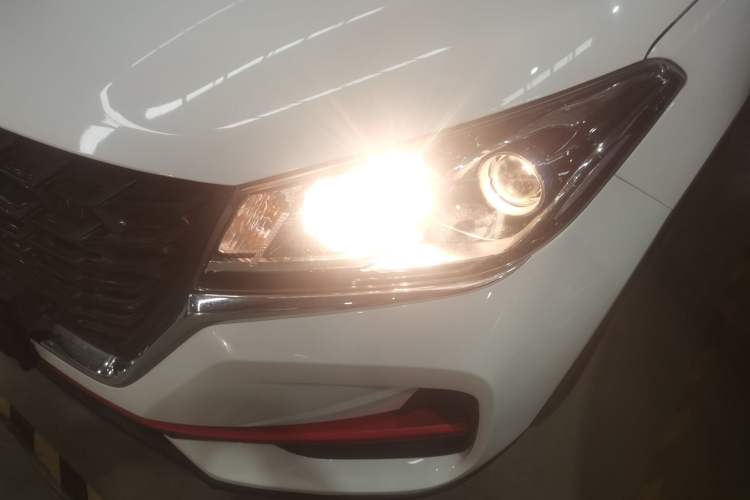 Used Dongfeng Fengon 500 2022 1.5L CVT Enjoyment Version Left Front Headlight