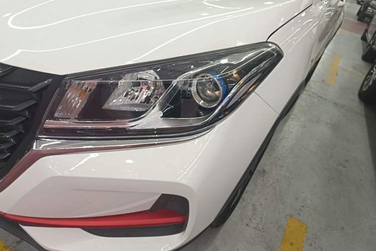 Used Dongfeng Fengon 500 2022 1.5T CVT Comfort Edition Left Front Headlight