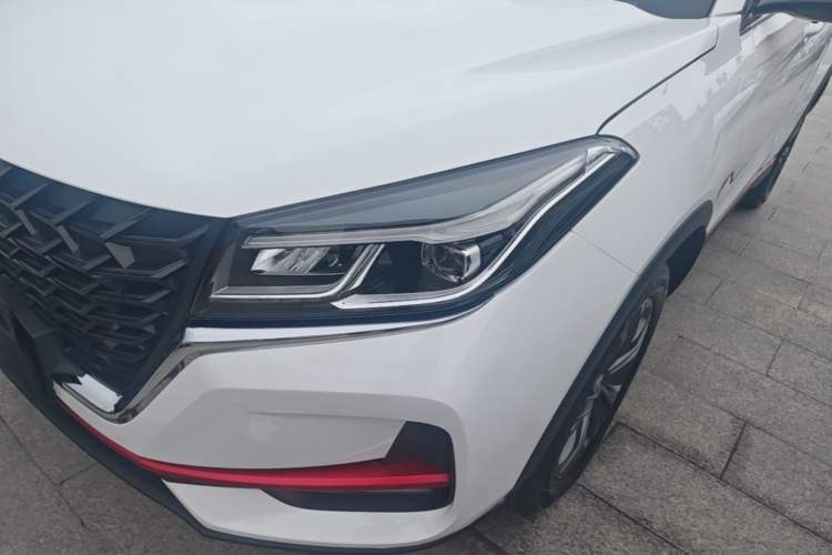 Used Dongfeng Fengon 500 2022 1.5T CVT Smart Enjoyment Version Left Front Headlight