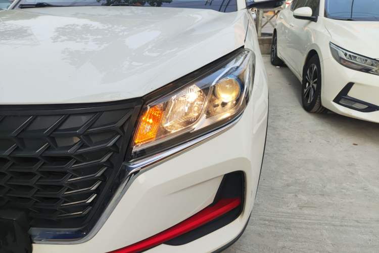 Used Dongfeng Fengon 500 2022 1.5L Manual Enjoyment Model Left Front Headlight