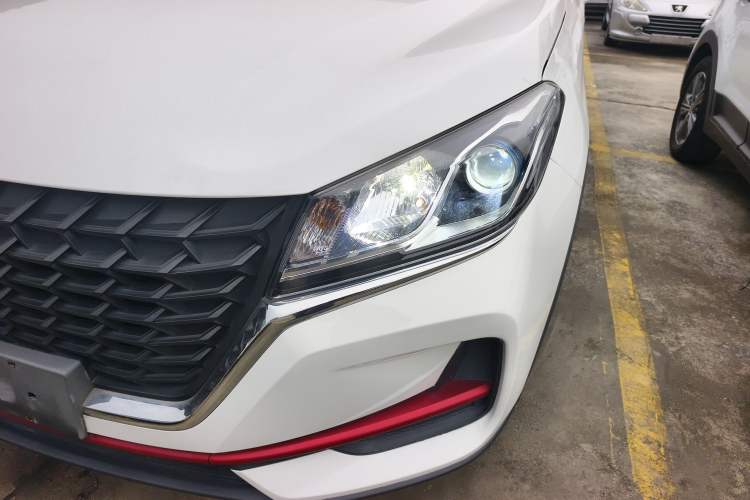 Used Dongfeng Fengon 500 2022 1.5L Manual Enjoyment Model Left Front Headlight