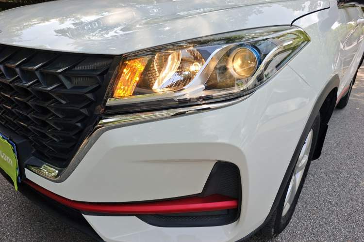Used Dongfeng Fengon 500 2022 1.5L CVT Enjoyment Version Left Front Headlight