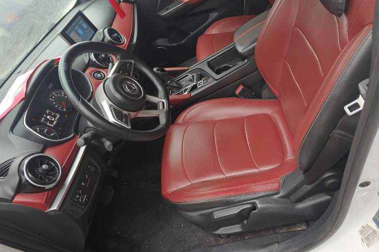 Used Dongfeng Fengon 500 2022 1.5L CVT Luxury Edition Left Front Seat