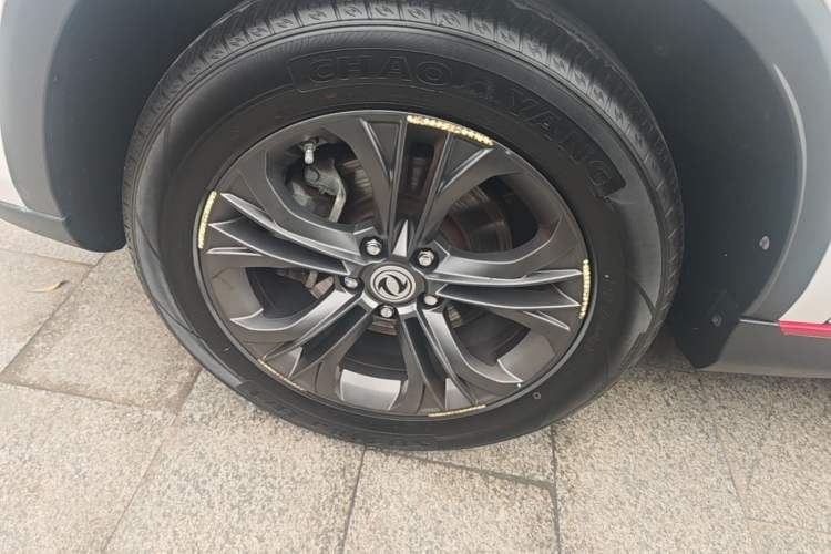 Used Dongfeng Fengon 500 2022 1.5T CVT Smart Enjoyment Version Left Front Wheel Hub