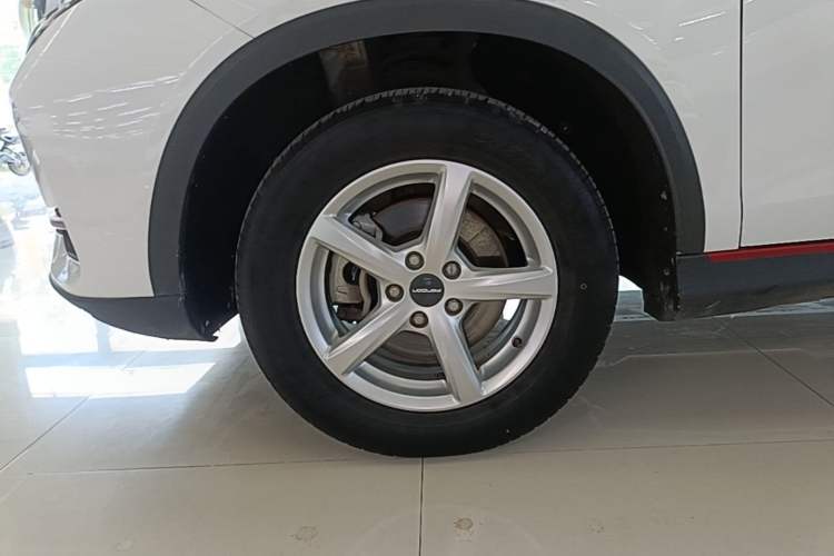 Used Dongfeng Fengon 500 2022 1.5L CVT Enjoyment Version Left Front Wheel Hub