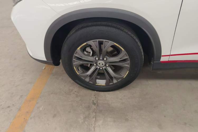 Used Dongfeng Fengon 500 2022 1.5T CVT Comfort Edition Left Front Wheel Hub