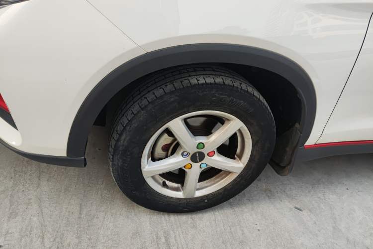 Used Dongfeng Fengon 500 2022 1.5L Manual Enjoyment Model Left Front Wheel Hub