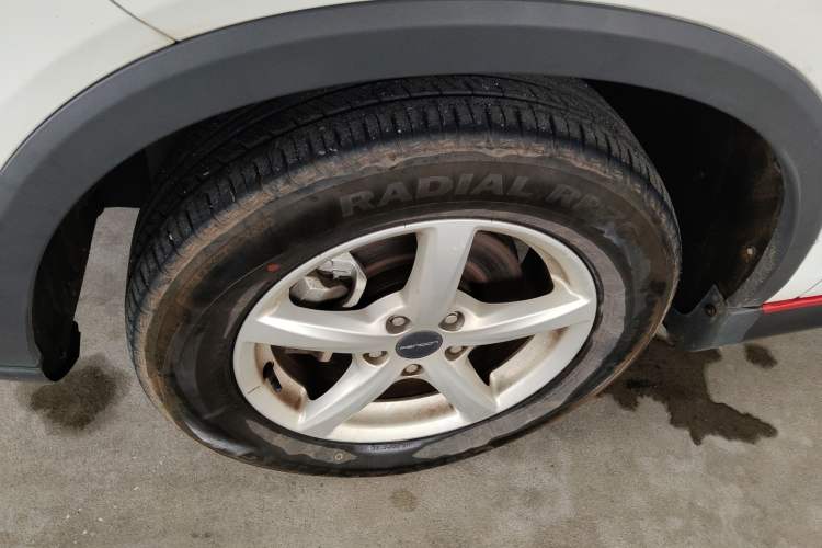 Used Dongfeng Fengon 500 2022 1.5L CVT Enjoyment Version Left Front Wheel Hub
