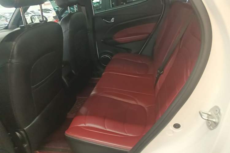 Used Dongfeng Fengon 500 2022 1.5T CVT Comfort Edition Left Rear Seat