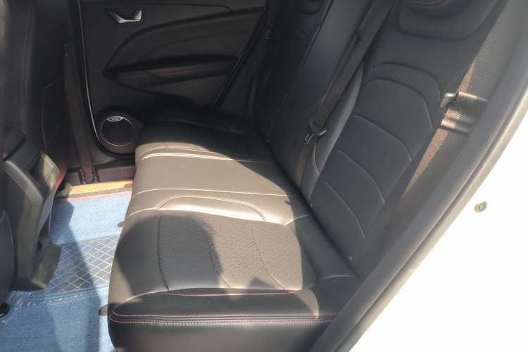Used Dongfeng Fengon 500 2022 1.5L CVT Enjoyment Version Left Rear Seat