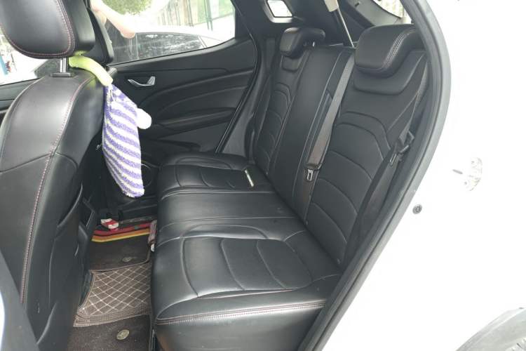 Used Dongfeng Fengon 500 2022 1.5L Manual Enjoyment Model Left Rear Seat