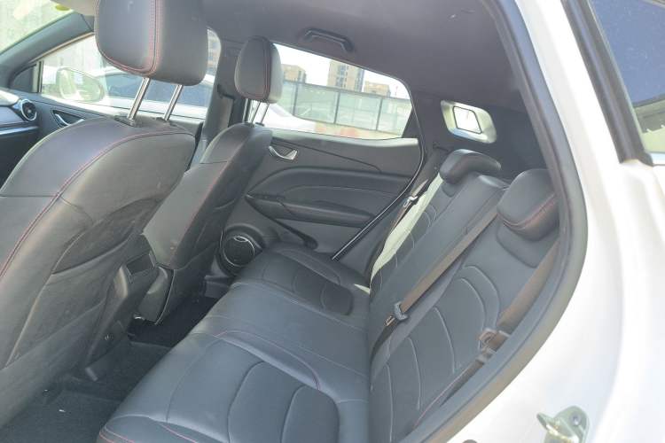 Used Dongfeng Fengon 500 2022 1.5L CVT Enjoyment Version Left Rear Seat
